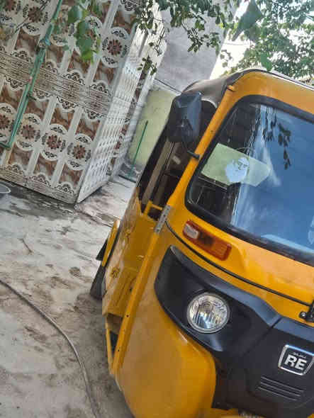 سلام عليكم تكتك بجاج 21لونين اوراق اوراق شهر 3
تكتك امعمره دوس مصبوغه لجماليه اللسعر 6ونص بيه مجال قليل حك اللجيه رقم ***********
