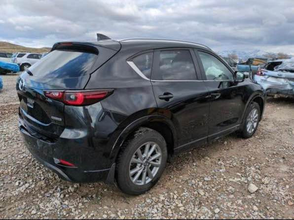 مازدا QX5 2024

دخول جديد مرقم وكامل الحادث بسيط 

مصلحه وكامله هذول صور حادثها 

مرقم اربيل 

فول مواصفات عدى بانوراما

ماشية 38 الف كيلو 

السعر 18500$

واتساب - *********** Singapore
