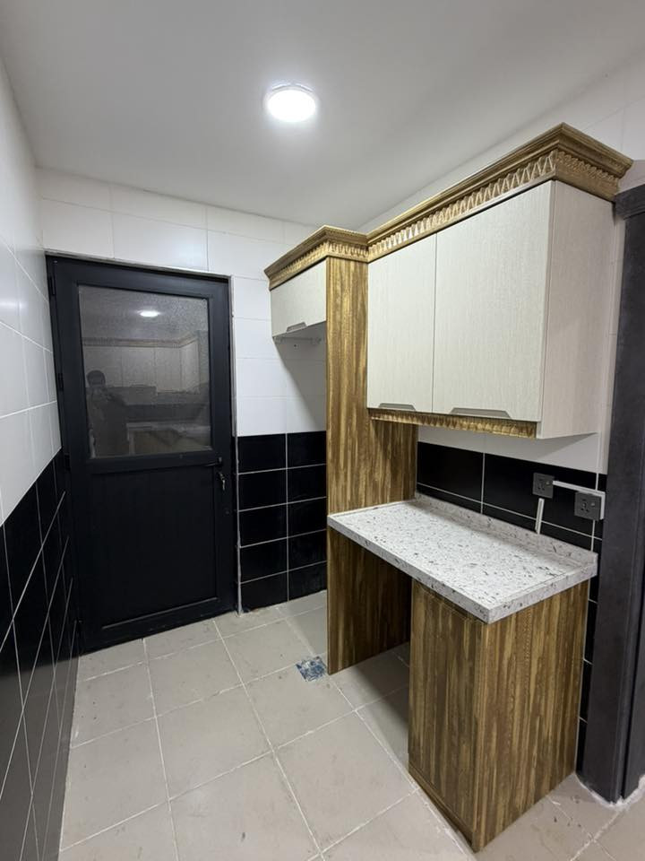 مطبخ
مطبخ للبيع 
جديد غير مستعمل
مكانه زاخو
***********
