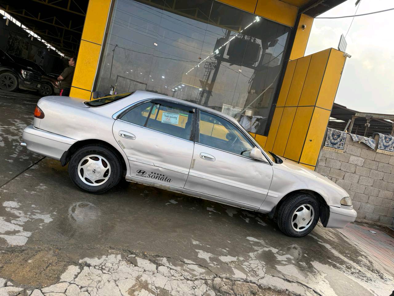 سوناتا تو موديل 1993  خليجي بلاديه بدون ضربه منظومه تبريد جديده مال كصه تخم تاير تايلندي اصلي مال جناي كلشي بيه جديد عدا الكشر الخارجي بلادي ما مصبوغ مكان السياره فلوجه #السعر 45 وبيه مجال مستعجل على البيع للستفسار ***********/***********