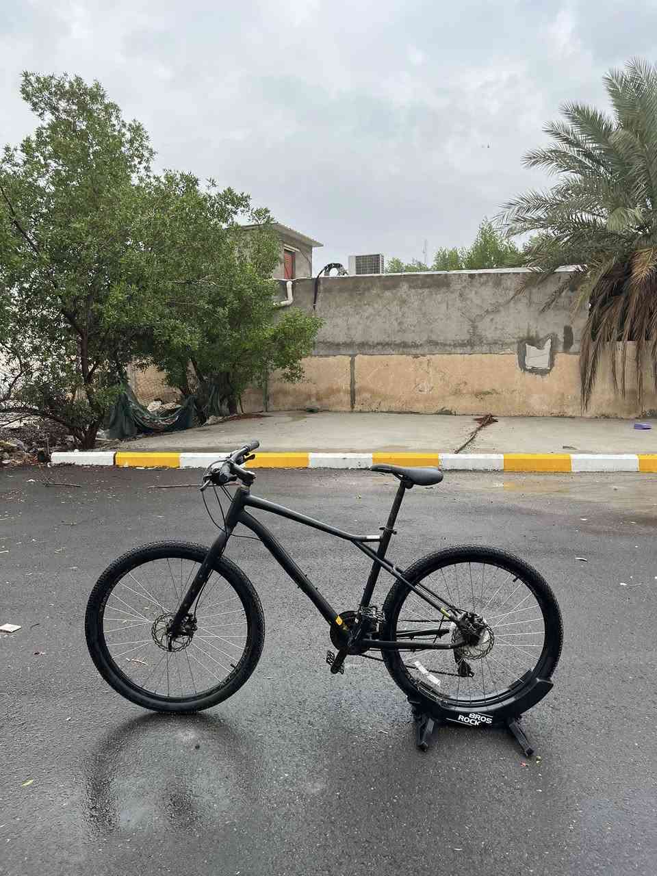 السلام عليكم 
للبيع 
بايسكل ماركة GT 
حجم 27.5 M 
 
225 قفل 
مكاني بغداد زيونه 
***********
