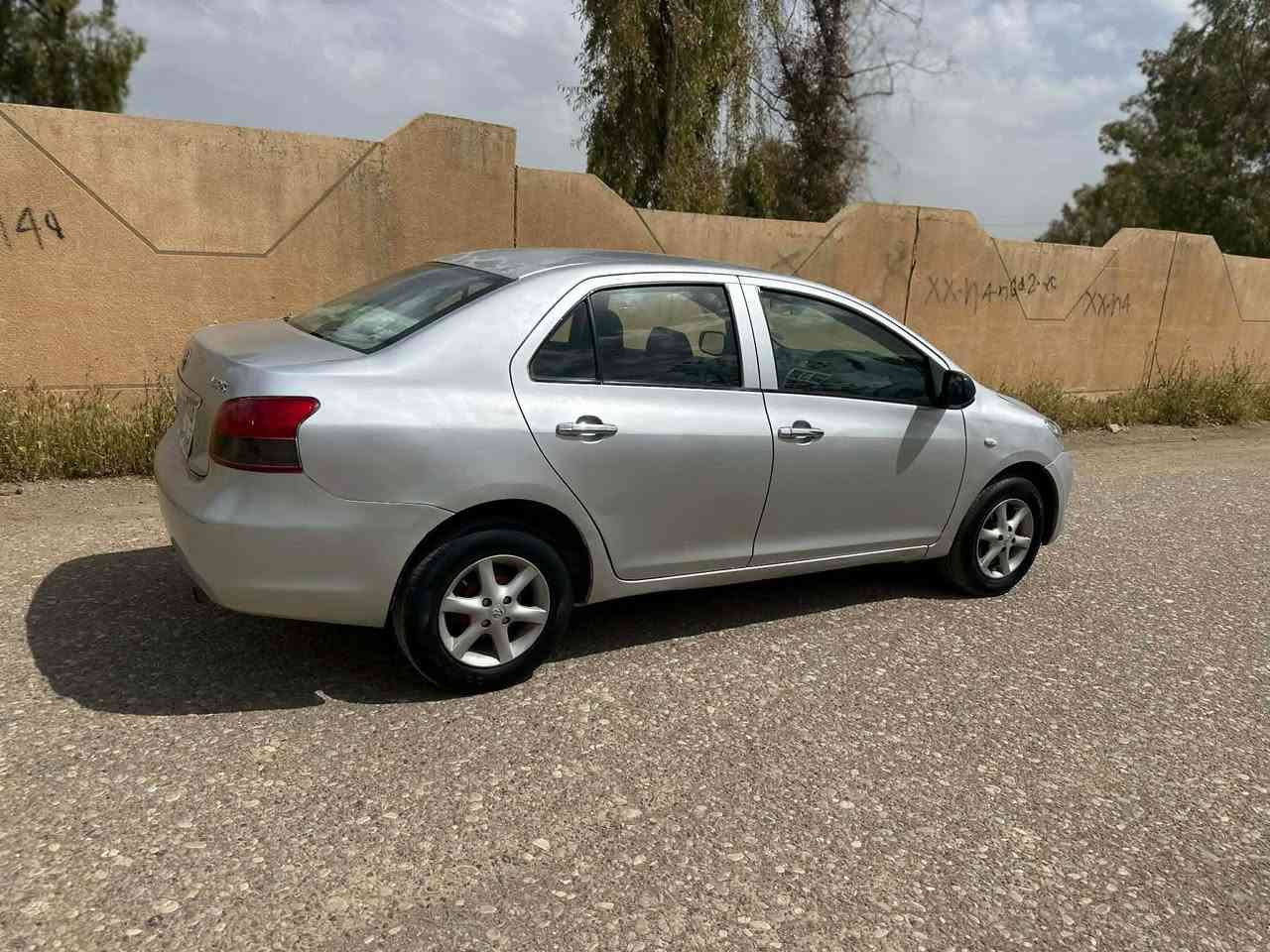 تويوتا يارس خليجى
موديل ٢٠٠٨
گير عادى
ناو زةرد
٥ كةلة
Abs
جام هيتةر
حيزام بوياغ
دوو بارجةى دةعمة جاملغ و سندق يةك لا

زوربةى بارجةكانى لةسةر ساغين
سةقفى شوشةى تةنها كالبونةوةى هه ية
كارت بةنزينى هه ية
سةنةوى بةسةر جوة
تةحويل و غةرامه بةشةرت
شوين جةمجةمال
نرخى ٥٨ وةرةقة مةجالي كةم
*********** شمشمل, السليمانية
