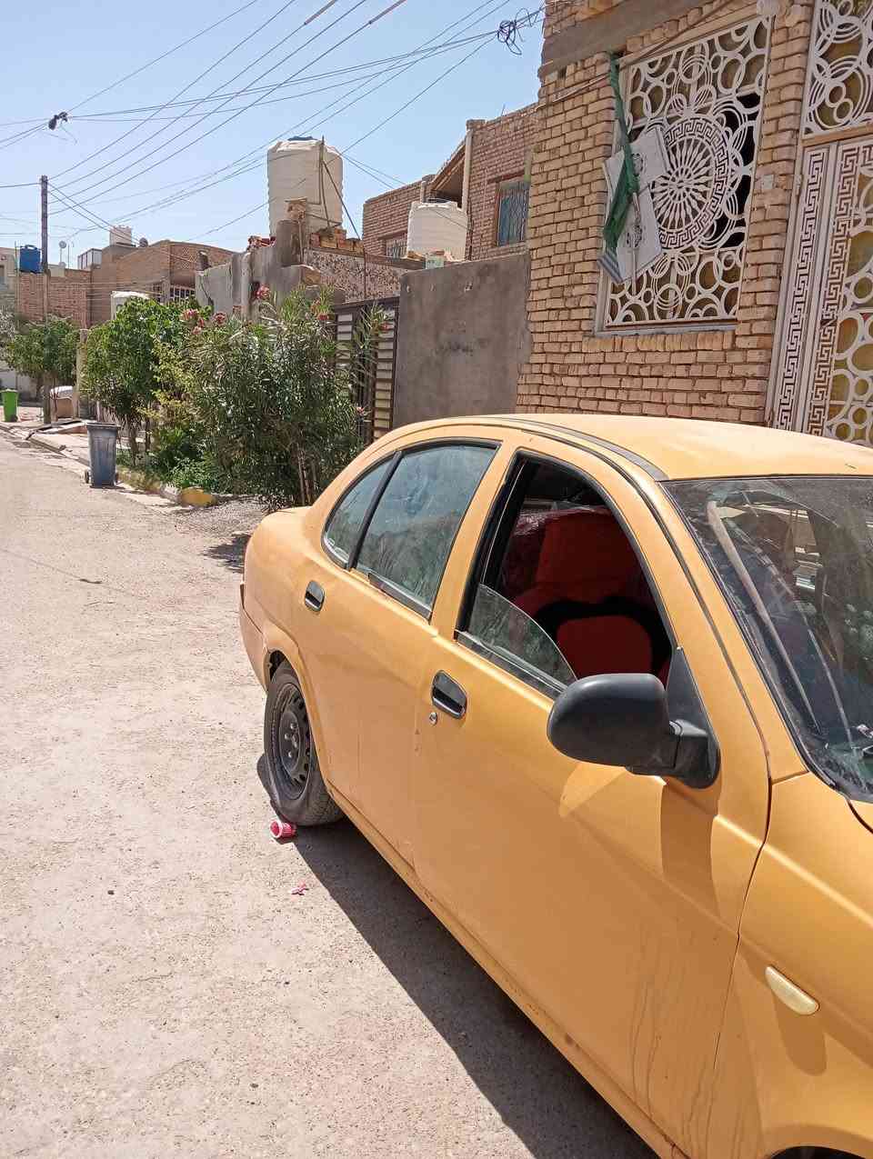 سلام عليكم سياره طيبه مديل 15 رقم بصره غراكات ما عليه راعيه يداور تبريد يشتغل محرك وكير خير من الله 
سعر 22
رقم: ***********

