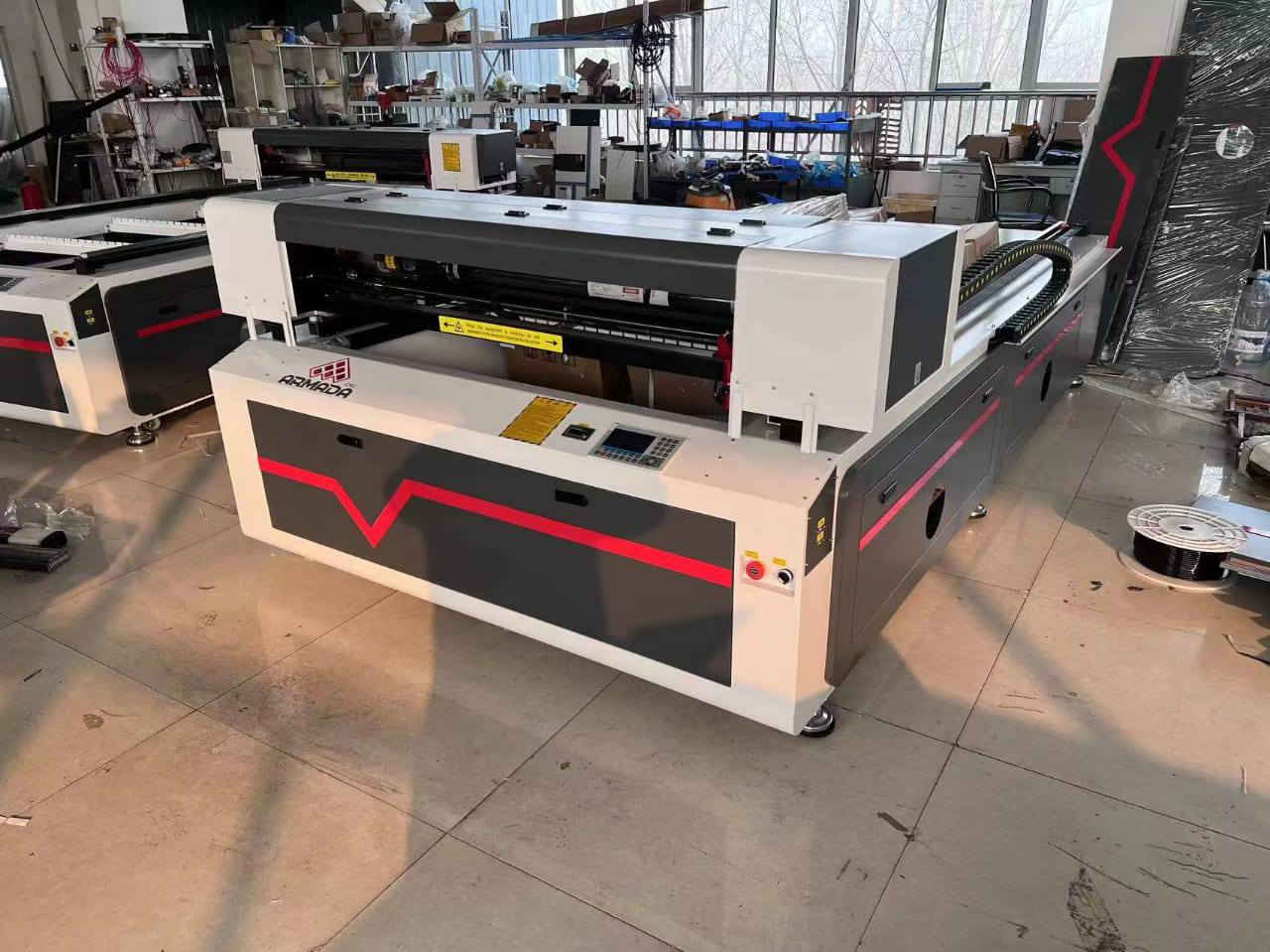 #آلات #ليزر #للصناعات الخشبيه والدعاية والإعلان الصناعات الجلدية  والبلاستيك وألواح الاكريليك ......
مكنة #ليزر_Co2 الاحترافية 
🔸جودة قطع متميزة  وسطح أملس بدون أي نتوءات 
🔸معالجة منتجات دقيقة 
 ومتنوعة 
🔸تدخل في قص ونقش وزخرفة مجموعة متنوعة من المواد والخامات
💎سماكات ومساحات عمل مختلفة 
60*90
90*130
100*160
130*250
💎جلسات دعم فني اونلاين 
فريق كبير مختص  للرد عليكم واتس اب عبر الرقم 
008618954507672


**إذا كنت صاحب هذا الإعلان وتريد حذفه لأي سبب، رجاءا أرسل رسالة إلى الدعم الفني**