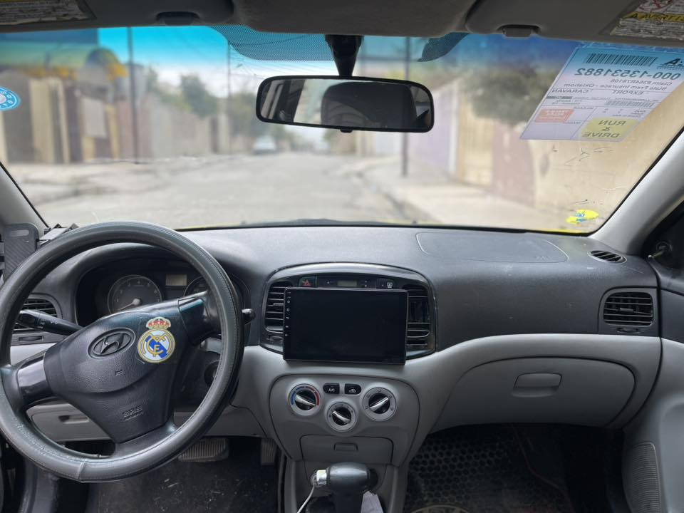 🛑 اكسنت دبدوب 2010
🛑 وارد كندي 
🛑 رقم نينوى 
🛑 بدون ضرر ، بدون دواخل 
🛑 فقط تلقيطات مال التكسي 
🛑 كير شرط مكينة شرط (المكينة مال كصة ما صارلها اسبوع من شديتها)
🛑 تايرات جدد مصارلهم شهر 
🛑 الشرعي موجود 
🛑 غرامات هيئة صفر
السعر 107 بيها مجال بسيط
***********
