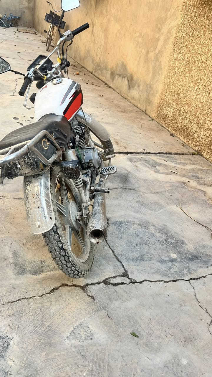 السلام عليكم دراجه للبيع سعر 175

***********
