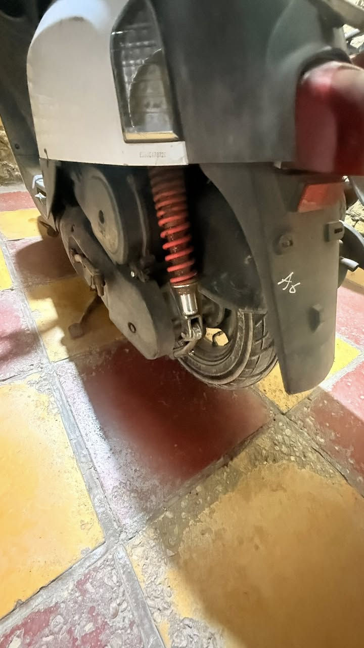 بوليسي  حاويه صاره سبوع من طالعه  داخل رصاصي ماله مابيه اي. شي. دراجه كابريتر  للبيع


**إذا كنت صاحب هذا الإعلان وتريد حذفه لأي سبب، رجاءا أرسل رسالة إلى الدعم الفني**