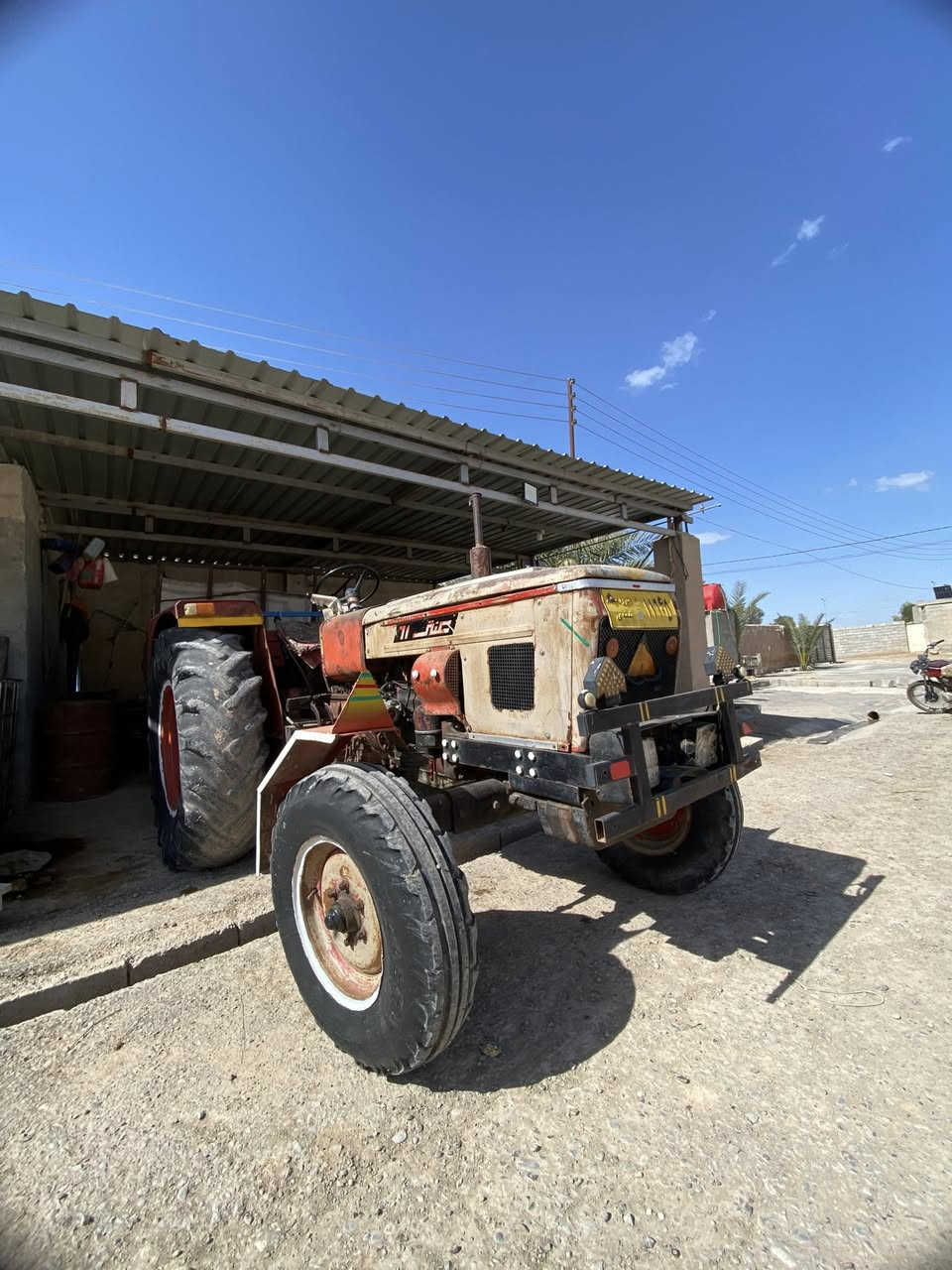 للبيع عنتر موديل 86كير محرك كله خير من الله  بمب بريك شغال ب كهربائيات اشاير رباعي جهاز خير من الله رقم وسنويه وبدون تحويل مكاني ديالى قرةتبه ***********
