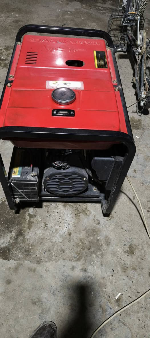 سلام عليكم مولده كاز سلف مع هندر جديده مستعمل شي قليل للبيع السعر 700 استفسار اكثر اتصل***********
