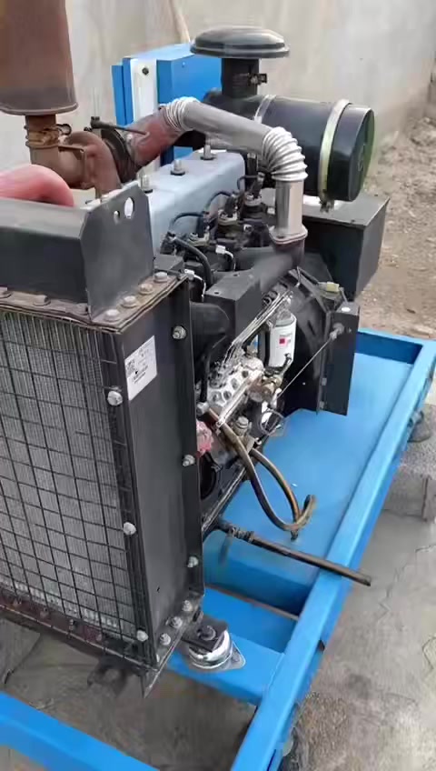 مولد للبيع بيركنز 37 kv المكان بغداد الدورة
السلام عليكم اخوان مولد بيركنز 37 kv جديد جدا مستخدم شي بسيط 

للاستفسار 
☎️ ‭0790 577 0469‬
