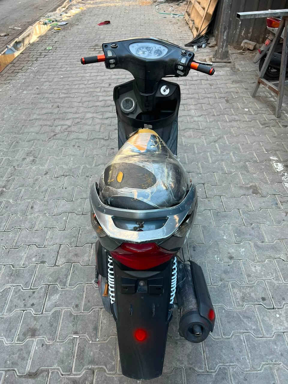 للبيع ثعلب كلها بلاد نكره سلف محرك مكفول شلعه معدل فول السعر 650وبيها مجال بصيط عنوان اعظميه شراي يتصل ***********
