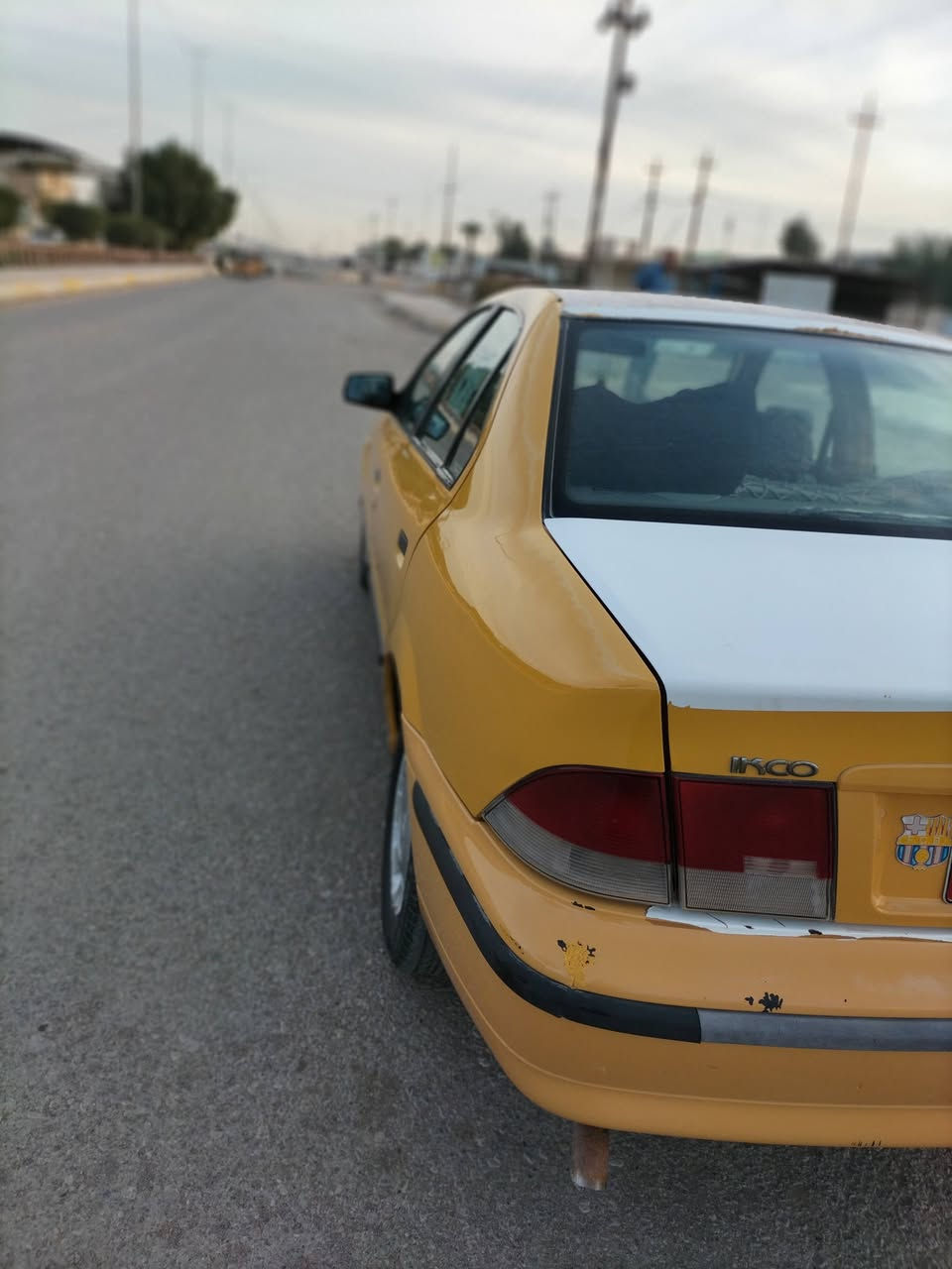 للبيع سياره نوع سمند بغداد موديل 2010مكفوله لاصبغ لاتبديل ابلاديه السنويه نافذه لغاية 2030 بس المحرك بي صرف السعر 30 ورقه بيها مجال للشراي الاتصال على الرقم ***********
