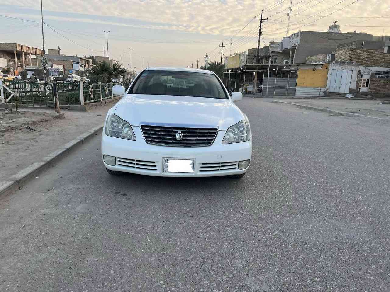 السلام عليكم 
شاهينه ( 2007 ) ادوات 
بصمه رصاصي دگمتين 
گصه جنطه 
السياره دخول جديد 
ماشيه 89 الف حقيقي 
متومه ارقام وسنويه الماني سنويه عضم عاج على رقم الشاصي 
حداديه 100 ‎%‎ 
مكينه كير كفاله وناعمه على وضع الشركه 
تبريد قطعتين ثلج 
تخم تاير جديد 
داخل عسلي 
لايت زنون 
مري شفط 
السعر 39 
المكان ميسان 
***********
