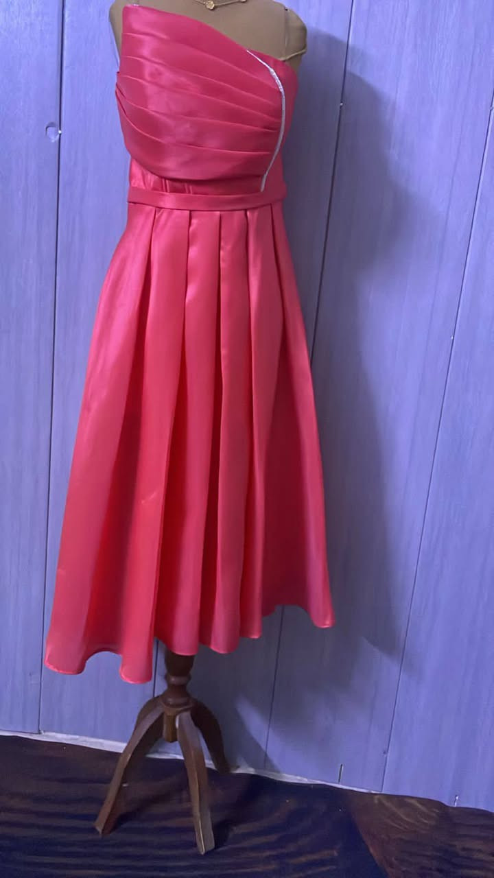 السلام عليكم مرحبا حبايب بنات وفرت فساتين كلش حلوه موديلات تجنن وقطع ولا اروع وموديلات حديثه واكو مكشوف اكو مال محجبات واسعار جدا جدا مناسبه✨ اي سؤال او استفسار راسلوني خاص عندي فستان عقد عندي فستان حناء عندي فستان زواج بنات ✨والمدعوات هم وفرت لكم فساتين تجنن اي سؤال او استفسار راسلوني خاص والفحص امام المندوب اذا القطعه منافسها او تختلف اكيد ترجعوها✨


**إذا كنت صاحب هذا الإعلان وتريد حذفه لأي سبب، رجاءا أرسل رسالة إلى الدعم الفني**