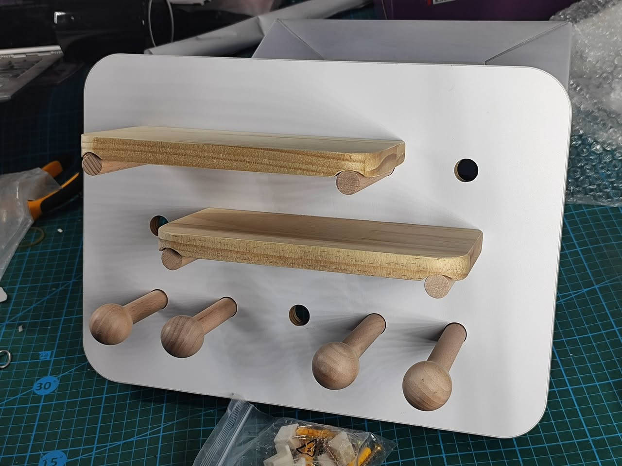 غطاء مال كهرباء خشب وعلاكه مفاتيح ورفوف
قياس 35سم*25سم
السعر 10 الف


**إذا كنت صاحب هذا الإعلان وتريد حذفه لأي سبب، رجاءا أرسل رسالة إلى الدعم الفني**