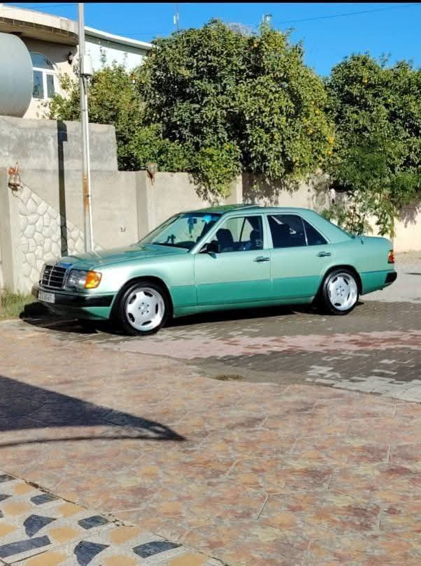اللهم صلي علي محمد وآل محمد ماشالله تبارك الرحمن
 

بلادي في زمن كله تحوير 

مرسيدس دب 💚300 E

السياره ماشيه 250الف حقيقي 

جديد السيارة كله وضع شركت فقط صبغ جماليه

مواصفات : 

1- لون فستقي مميز 🔥💚

2-حجم 300E بلادي

3-موديل1987

4-رقم كركوك انكليزي مميز 4949

5-صاجات ملكي بلادي

6-غرفة بلاد

8-أريل كهرباء.

9-سلايت طكتين.

10-كروزسرعه

11-دشبول فستقي 

12-ويل ابو الشفه شرط الأصلي 

13-  جام كهرباء.

14- كل عددة شركه وياها (كتلوكات 15-كشنات فستقي دشبوول هم فستقي حته الجام بي نسبت تضليل من💚 الشركه لو فستقي السياره مميزه )

16-محرك وكيروأكسل مكفولات 

(فول مواصفات)

17تبريد +تدفئه

18اكو هديه ويا السياره موجوده الشراي 💚

للأستفسار أكثر أتصل :  

الرقم***********

فقط للبيع 💚 السعر 90

ملاحضه سياره باسمي
