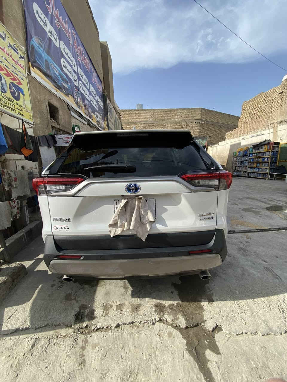 راف فور للبيع موديل 2024 لمتد فول مواصفات رقم بغداد عداد 27 الف ميل السعر 28 الف دولار بغداد المنصور ***********
