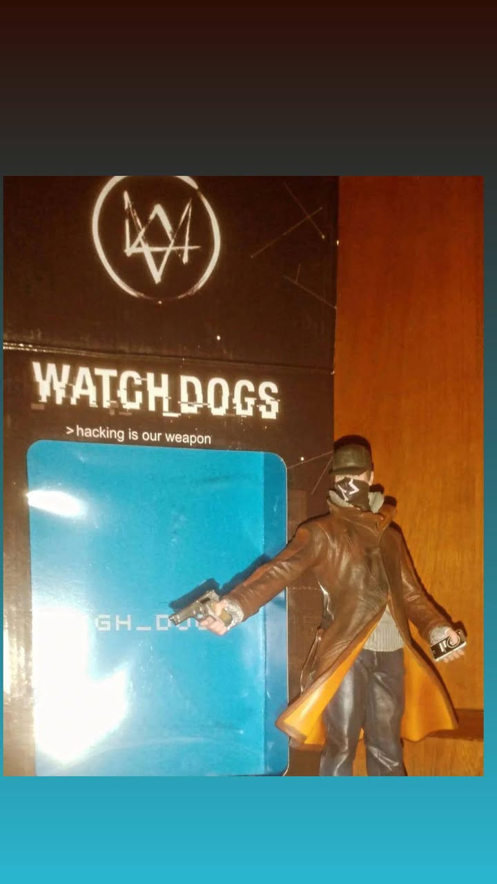 Watch dogs 
مجسم من النوادر كامل مع كارتون اصلي 
الي يريد يلحگ ترا صدگوني نادر فدمره


**إذا كنت صاحب هذا الإعلان وتريد حذفه لأي سبب، رجاءا أرسل رسالة إلى الدعم الفني**