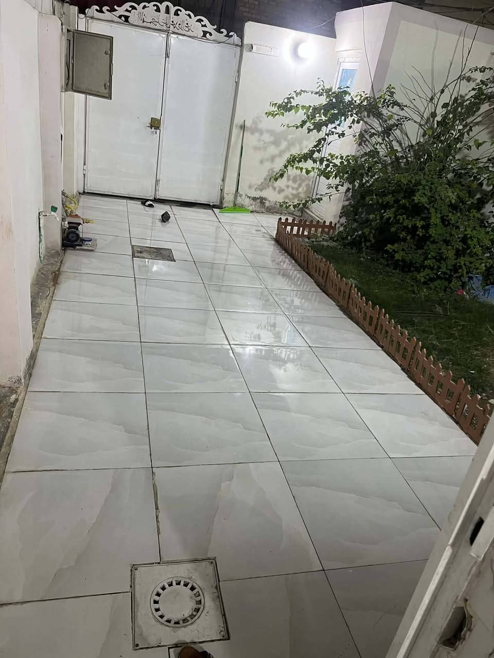 بيت للبيع البراكيه شارع شفلات ١٠٠متر البيت غرفه وصاله ومطبخ وصحيات البيت معايز اقرب نقطه داله جامع الرسول الاعظم مقابيله  البناء طابوك والسقف والاساس صب كونكريت سعر31
***********
