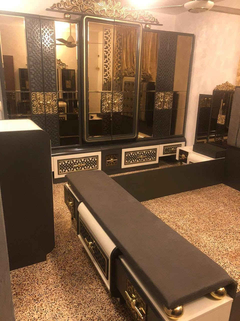 سلام عليكم غرفة نوم تركية لبيع مستعمل نظيفة عدد قطع ١١ سعرة مليون و٣٥٠ وبي مجال العنوان بغداد الكاظمية الطي استفسار /***********
