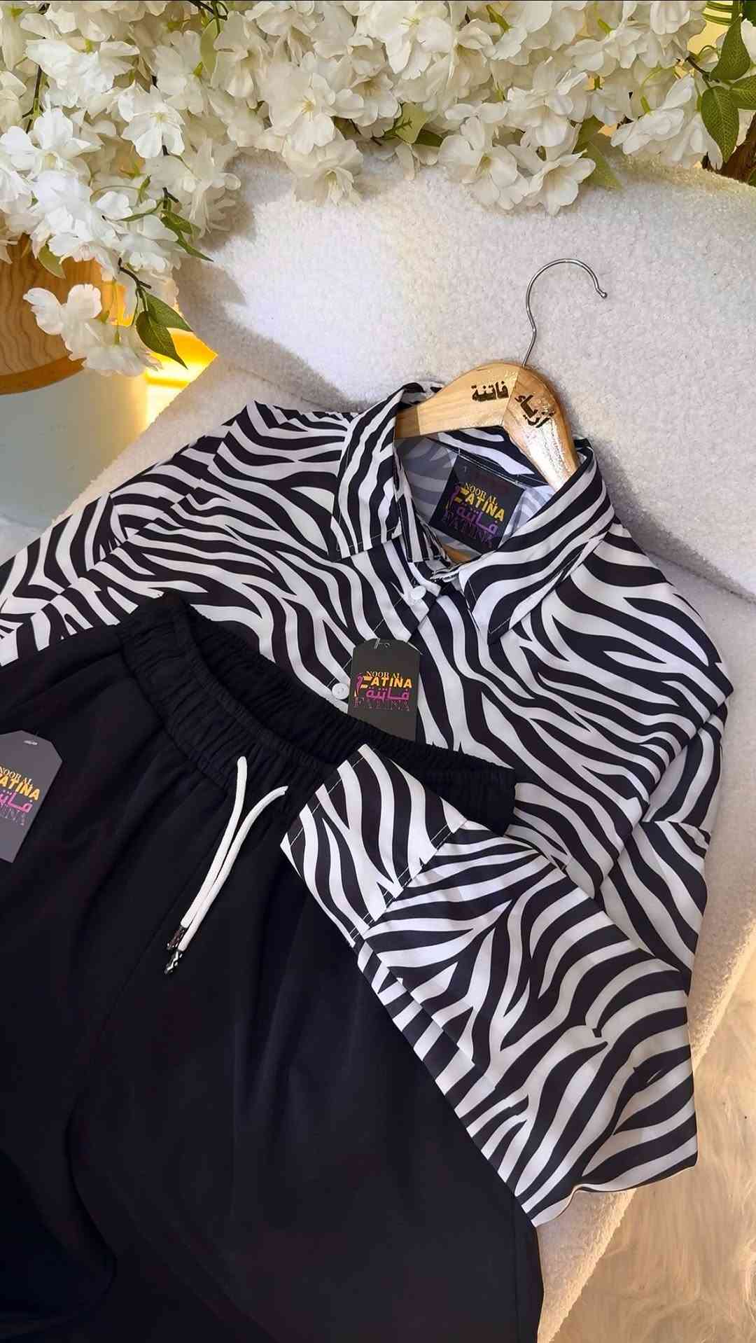 ⁨	جمعة مباركة 🤍
أسأل الله أن يشرح صدوركم، وييسر أموركم،
ويجعل هذه الجمعة بداية خير وبركة وسعادة دائمة علينا وعليكم ان شاء الله🌿
￼
ازياء فاتنة 
الفديو التفصيلي للـ القميص الابيض النمري الجديد 
القياسات والخامة والطول والسعر ڪـله موجود بالفديو

سـ✿ـــعــر القميص بـــ 45 الف
مع الشال هدية 🎁 

سـ✿ـــعــر الكيلوت بـــ 35 الف 
￼
للحجز والاستفسار المراسلة ؏ــلى الواتساب :- ***********  او ؏ الرقم الثاني ***********  او ؏ ← ‪@fashion_fatina2‬ 
#ازياء_فاتنة⁩
