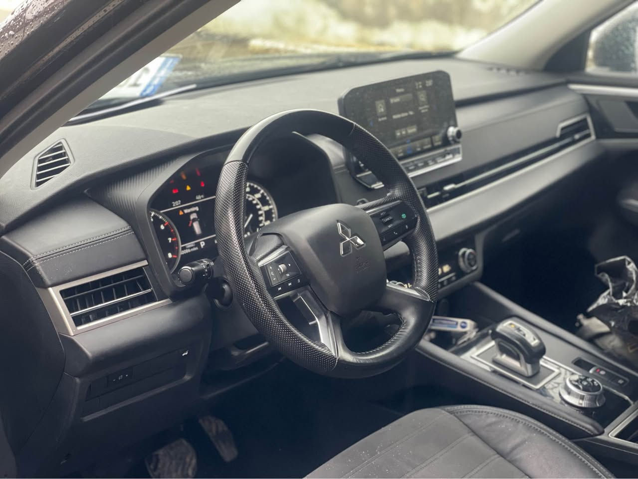 اوتلاندر ٢٠٢٤ رەش مواسەفات se 
بۆ پەیوەندی/***********
سعر خوار بازار/١٧١$ مجال
اوتلاندر ٢٠٢٤ رەش مەکینە ٢.٥ مرخوب
جوار بستۆن هەموو بەنزینیک دەسوتینی. 
مواسەفات(بەسمەو دەرگا بەسمە،کوشن جلدو کوشن کارەباو کوشن شامواو کوشن گەرم،رادار پیش و دواو تەبیشت و ناوجەی کویر،ویل ٢٠ انج،سندوق جەگ، ٥ کامیرا،حساس پیش و دواو اوتو ستۆپ،سێ ریز کوشن و ٧ نەفەری،کارپلەی،شاشە گەورە و لەمس،تەبرید مەرکەزی،بریک بەسمەو اوتو هۆلد،سوکان فولیوم،٦ مۆدی لیخورین،پیش دوا لیدو لایت زینون،اوینە اشارەت،ئاوینەی دەخەویت،،،،،،،هتد
سەیارەکە ناو پاکەتەو جوار تایەی بریجستۆنی یابانی لۆکی لەژیرە،ساردو شوخت و جالی نیە و وەک شوشەشەیە،یەک دینار مەسرەفی تیدا نیە بەشەرتی یەک مانگ دەیفروشم،مالی دۆستەو ڤەشەرتی رەقەم کردن،ژمارەکاتی ٣ مانگی لەگەلدایە،
سەیارەکە جملخ دواوە سندوق بۆ یاخە بەبی ناو،پیش و دوای کەپسە،بۆنید کلیری امریکایە
لایت و رادیتەرو بوابەو تەنانەت اوی رادیتەریش بەشەرتی بیلادیە
سعری خوار بازارە مجالیکی برایانەی تیدایە تکایە زوور موشتەری نی سەرم مەهیشینە لەگەل ریزدا رانية, السليمانية
