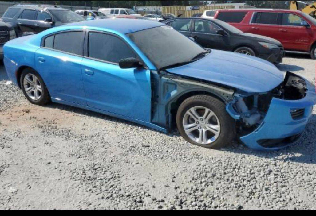 جارجر sxt
23 اخر اصدار ماشيه 20 بدون ارباك مكفوله من الصبغ 
مكان ناصريه مركز 
***********
