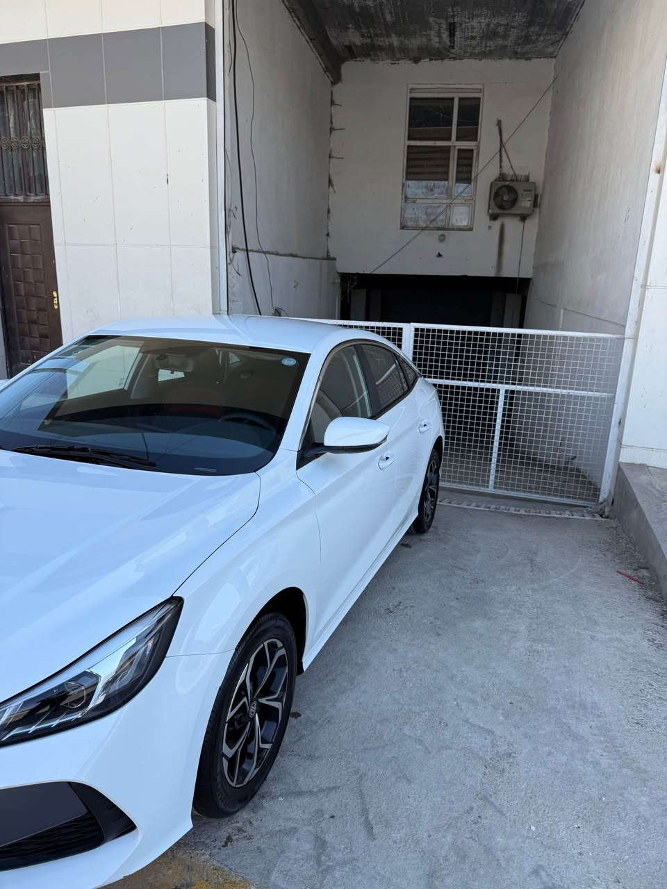MG ger 7adi 2025 
19 km . سوران, أربيل


**إذا كنت صاحب هذا الإعلان وتريد حذفه لأي سبب، رجاءا أرسل رسالة إلى الدعم الفني**