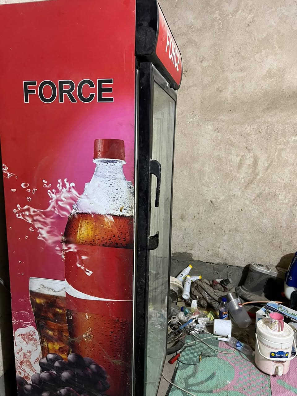 عارضه عاموديه للبيع نظافه 90 0/0 شغاله طبيعي 
السعر 320 الف بيهه مجال
للأستفسار ***********
