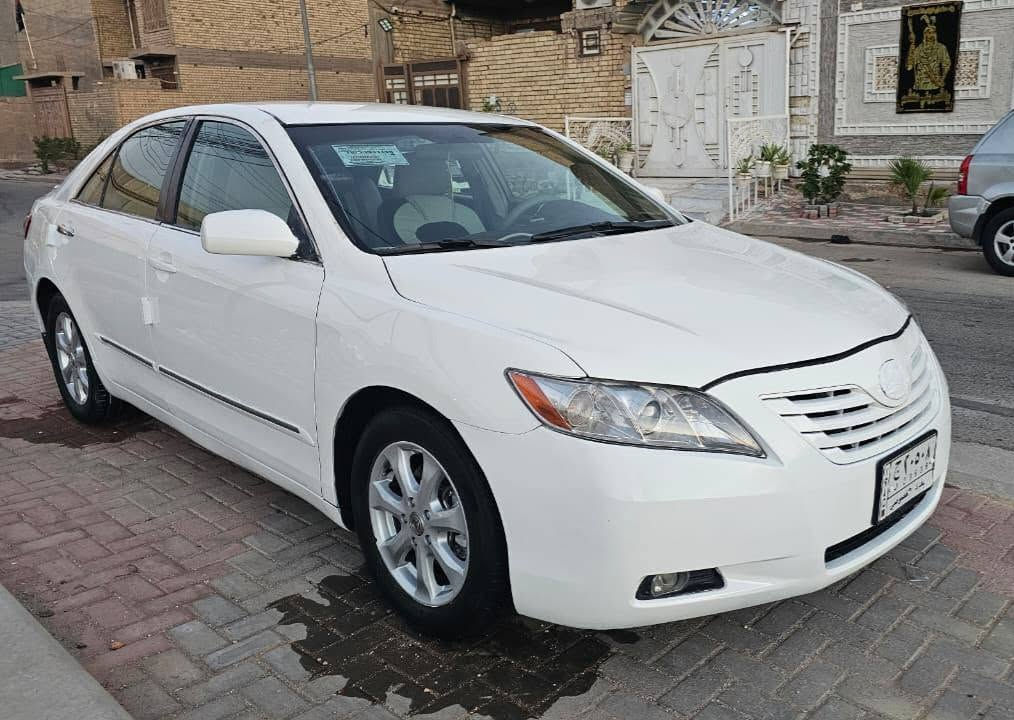 السلام عليكم كامري موديل 2007 للبيع رقم بغداد الماني تحويل ثاني يوم سنويه لغايه 2027 مكينه وكير وحداديه وتخم تاير وكهربائيات تبريد مكفولات مكينه 2400 دوش  سياره فول ماعدا الفتحه سياره بيها جاملغ امامي وبيها صبغ عام السعر 73 رقم الهاتف *********** مكاني كربلاء اخوان مكلف بلنشر اخوان سياره جاهزه كل نقص مابيها
