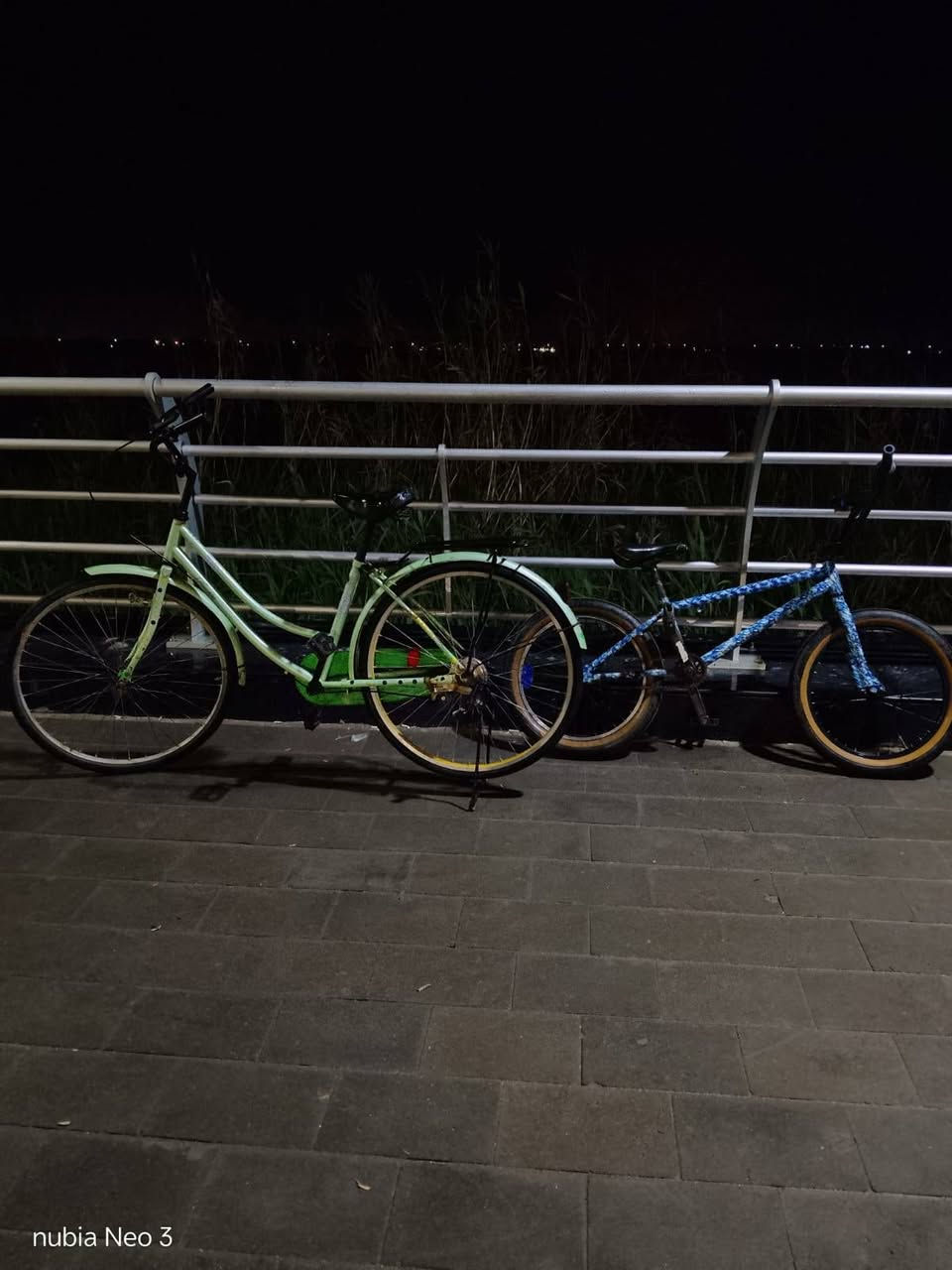 سلام عليكم بايسكل للبيع حجم26  نضيف مديل 2015 سعر 100 وبي مجال مكان البصره


**إذا كنت صاحب هذا الإعلان وتريد حذفه لأي سبب، رجاءا أرسل رسالة إلى الدعم الفني**