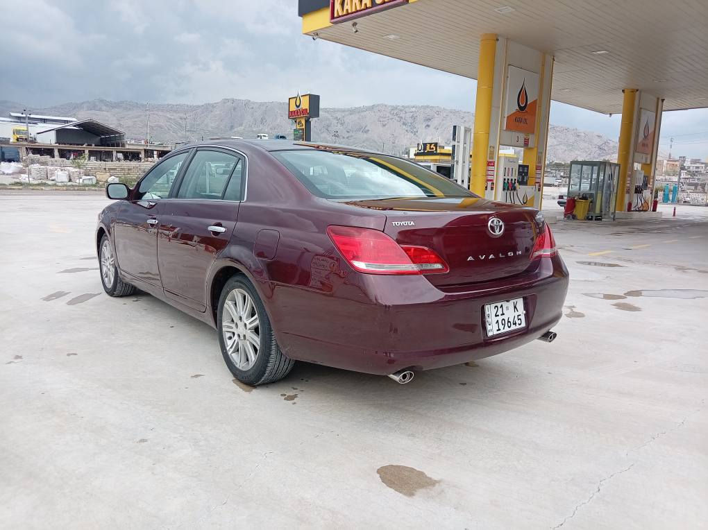 توێتا ئەڤەلۆن مۆدیل2008 ,,  
154 هەزار ڕۆشتوە،، مەکینەی نەکراوەتەوە بەشەرت..سەوتی دیجیتاڵی نیەو بەشەرت،، تەبرید لەگەڵ سوچدا.. کوشن جلد ،، ABS ،، 
چوار تایەو ویلی لۆک تازە بۆم بەستوە ،،   دەعمولێدراوی نیە ،، سەنەوی و ڕەقەمی تازەیە تا نزیکەی(2027) 
نوقسانی تێدا نیە و هەموو گیانی بەشەرت،،   گۆڕینە وە ش دە کە م لە سە ردڵگرتن..
شوێن دەربەندیخان،،، ***********  *********** السليمانية, العراق
