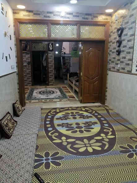 بيت طابو زراعي سند 25 مشمول بالتطويب  درجه اولى بناء طابوق معمل اساس اوسقف صب كونكريت بي غرفتين اوصاله واستقبال ومطبخ وحمام داخلي غربي وحمام خارجي مع اضافه سقف سندويج للسطح عازل عن الحراره شغل وحدادية درجه اولى 
المساحة ١٠٠ متر الواجهة ٦ متر وإلنزال ١٦ اونص
عرض الشارع ٨ متر يبعد عن الشارع العام ١٥٠ متر
منطقه راقيه جدا متكامله كافت الخدمات موجوده
العنوان كوفه قرب مسجد السهله شارع معمل الدبس شارع الإمام الصادق *********** واتساب فرع اسواق ياطيب 

السعر   60  
 بيت فول درجه اولى سقوف خسف الارضيه مرمر درجه اولى  
البيت بناء 2020 نظيف جدا 

فقط بيع اعتذر عن المراوس أو الأقساط فقط بيع
