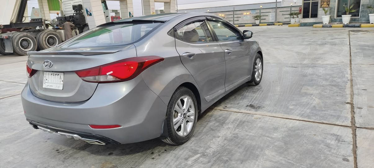 النترا 2014 شكل 16 خليجي مكينه 1800 دوش ماكينه كير تخم تاير بسمنا تحويل مباشر مكان الشطره
‏‪0783 852 0224‬‏
