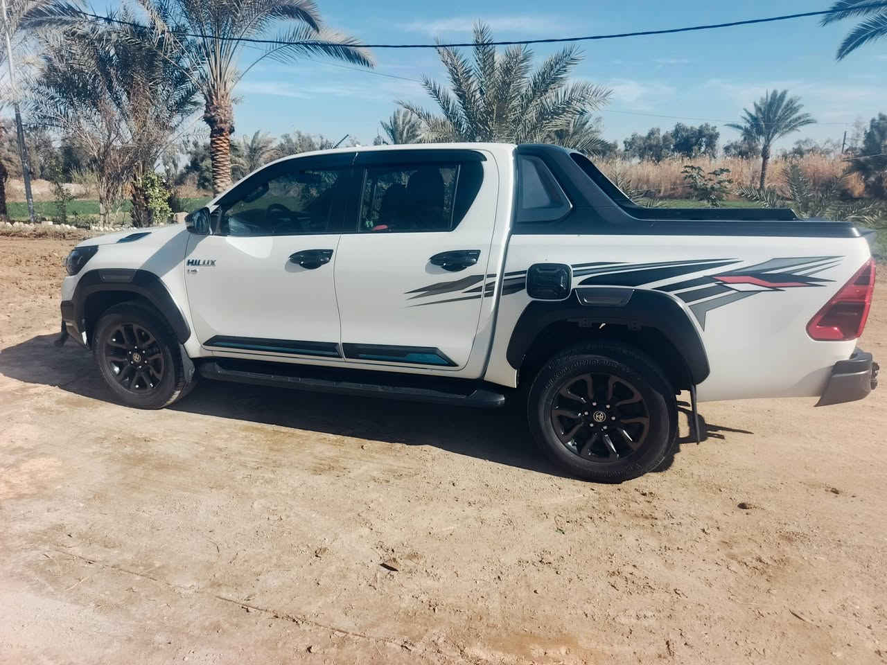 سلام عليكم
هايلوكس ادفنجر 
موديل 2021
رقم بابل بسمي
سعودي ام المنفاخ
سستم كامل فول مواصفات
سياره كفاله عامه

‏‪***********‬‏
‏‪***********‬‏
