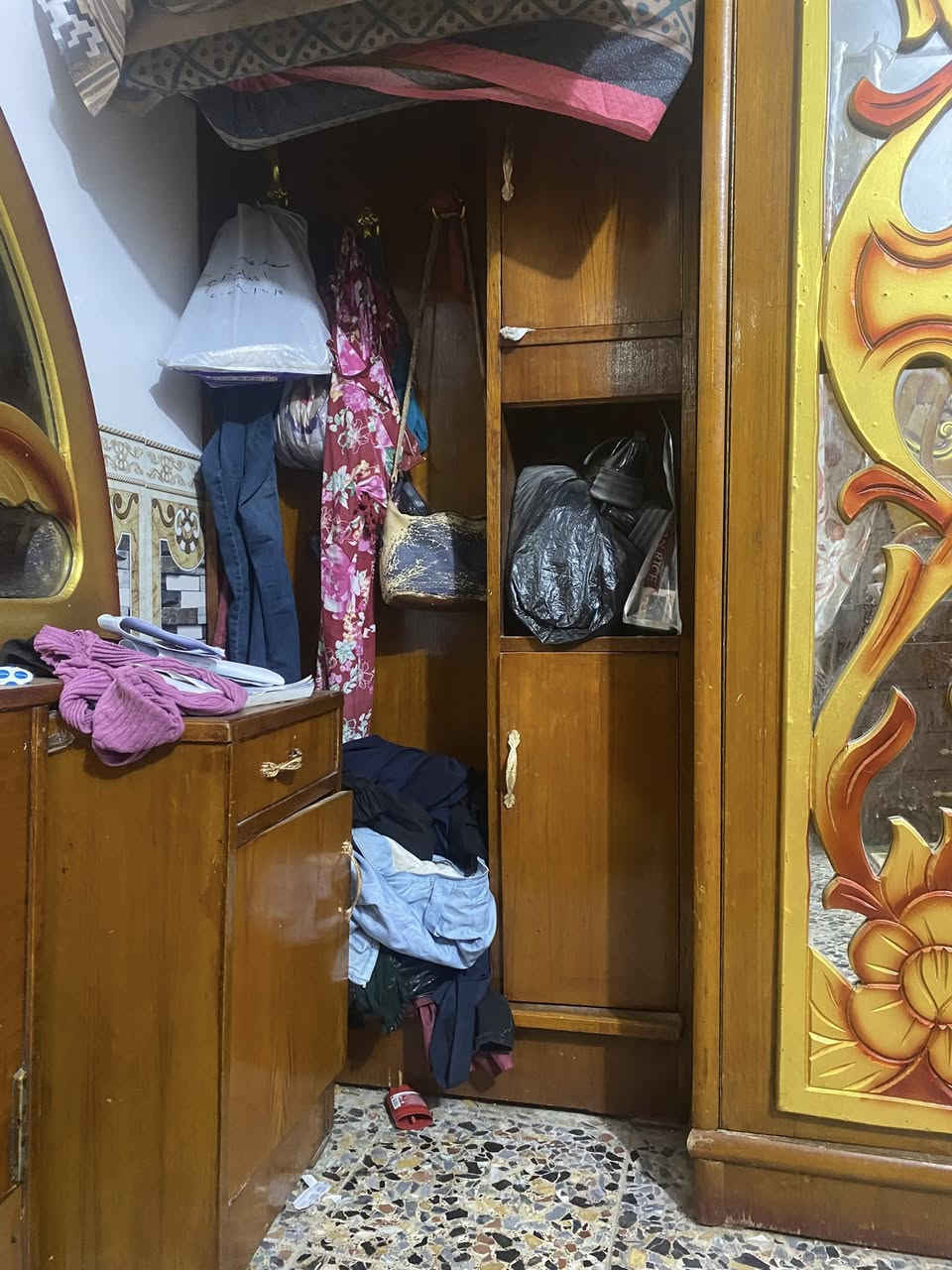 سلام عليكم

غرفة نوم صاج عراقي 7 قطع للبيع  450 المكان بغداد الشعلة


**إذا كنت صاحب هذا الإعلان وتريد حذفه لأي سبب، رجاءا أرسل رسالة إلى الدعم الفني**