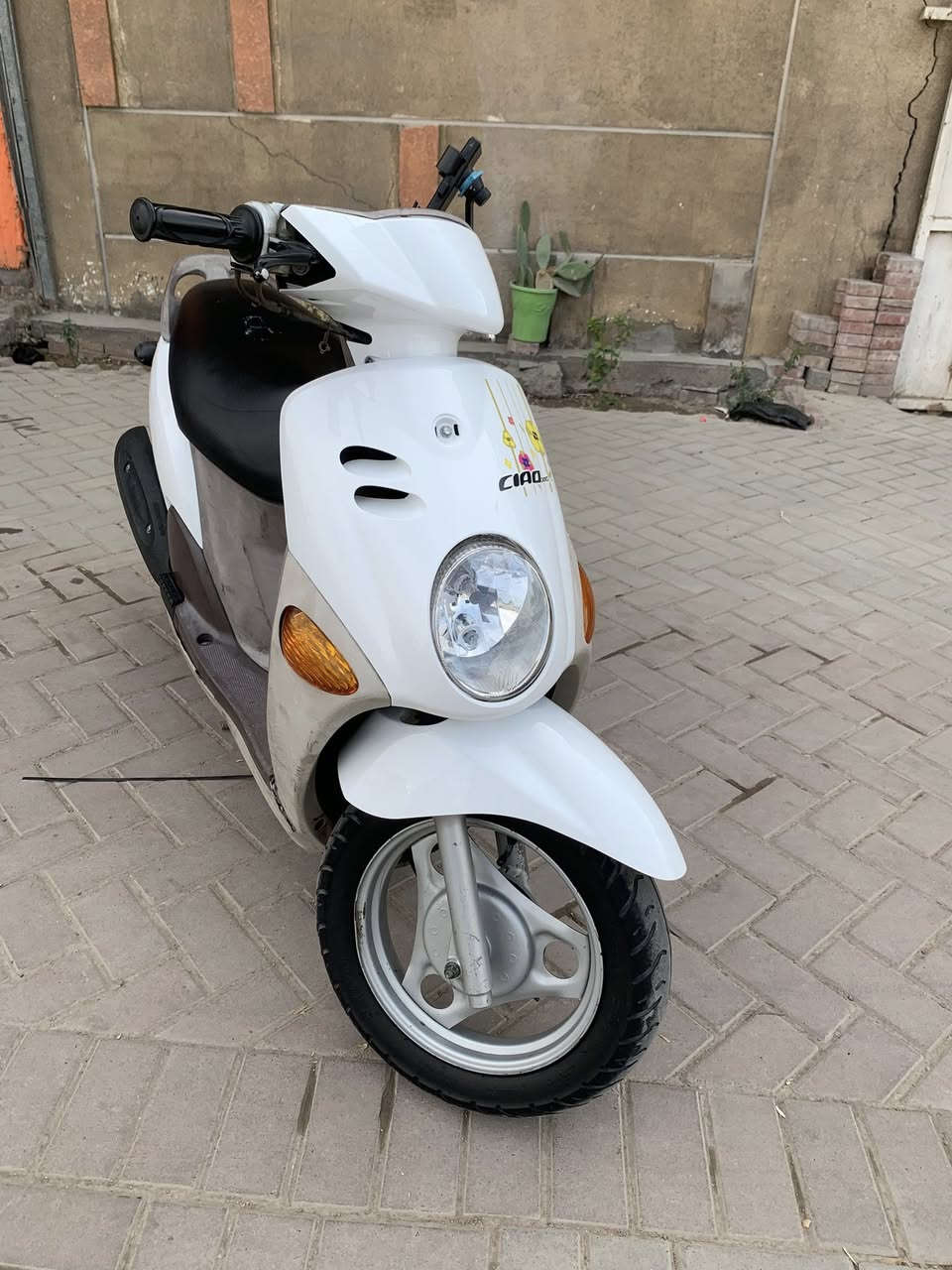 دراجه فله للبيع دراجه بلاديه برغي مامفتوح بيه تعال وافحص
شلعه ومعدل  نكره سلف الدراجه خرسه  دراجه مداريه كلش كله محسن وكل 15 يوم ابدل دهنه شغل وطلع بيه وين مجان متوكفك دراجه السعر 850 وبيه مجال 
العنوان مدينه الصدر الرقم
***********
