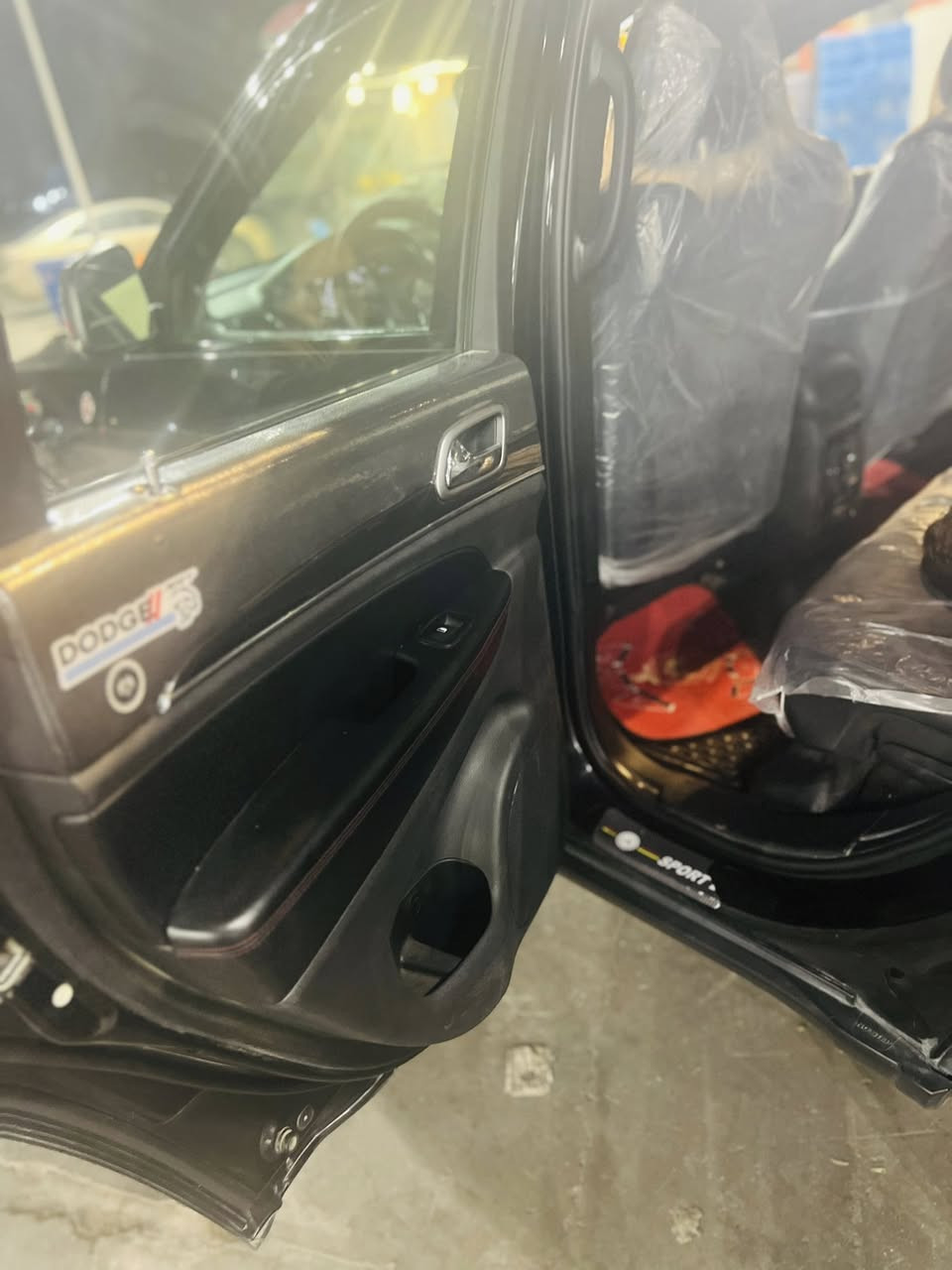 ***********موديل 17 تراك هوك رقم بغداد فول للخير مزوعه سعر 220وبيها مجال مكاني بغداد
