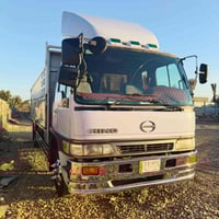 هينو للبيع موديل 91 ماكينه 80 عادي لا صرف ولا بخار سياره زوج تاير سيار...