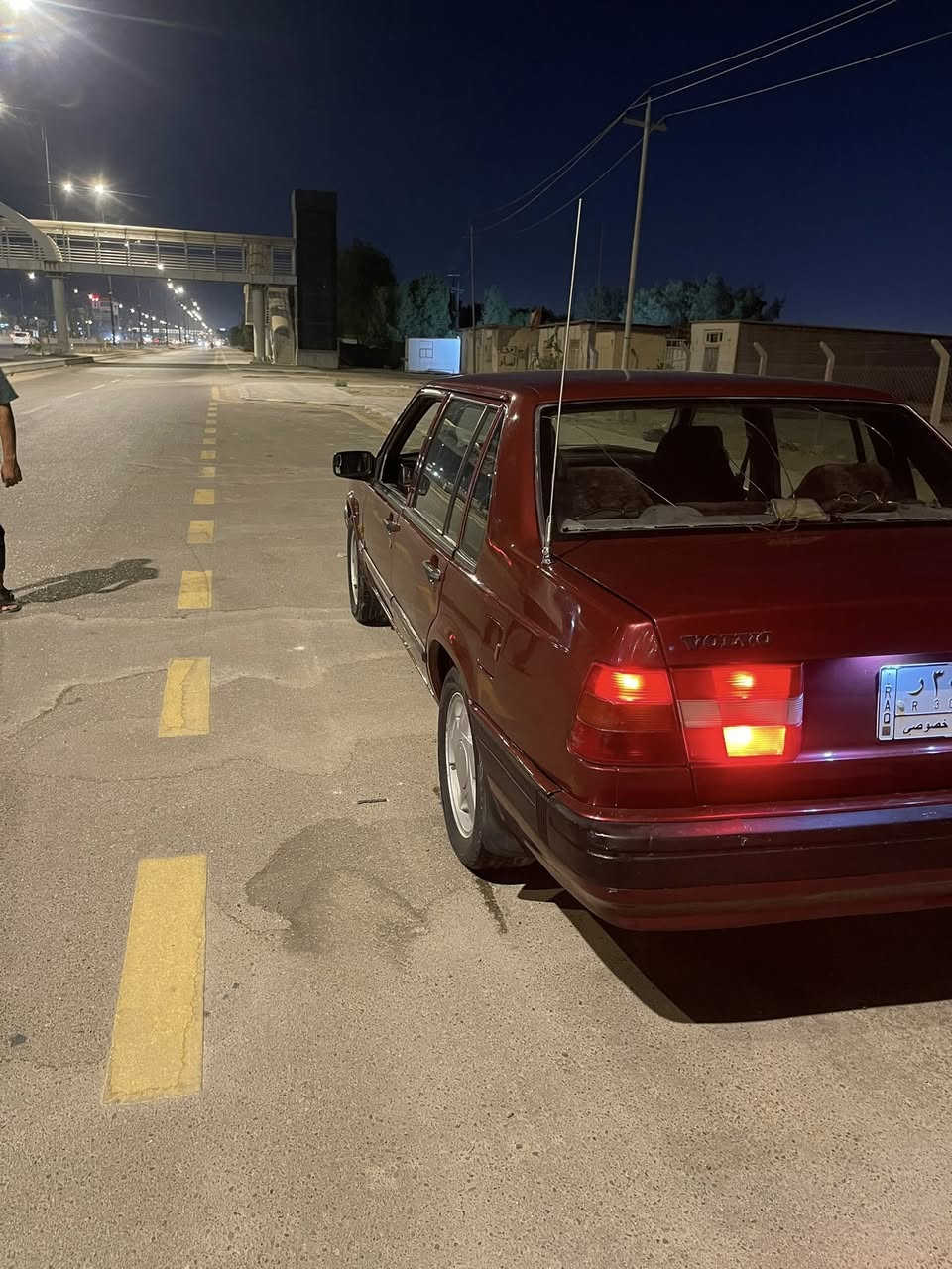 فالفو 940 للبيع او مراوس
مديل 1992
تعمير جديد كير ومحرك مكفولات فقط كمبريسر عايزه 
وسنويه ل2027 تنتهي 
عنوان النجف 
السعر ٥٥ وبيها مجال 

*********** بي واتساب
