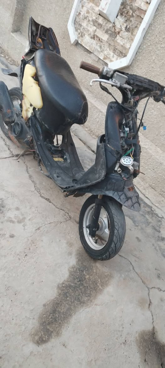 سلام عليكم عصفور كامله نقصها كفرات هيه دراجه مال بيت تفيد اعل تعمير هم سعر١٥٠ وبيها مجال رقم*********** عنوان بنوك او شعب
