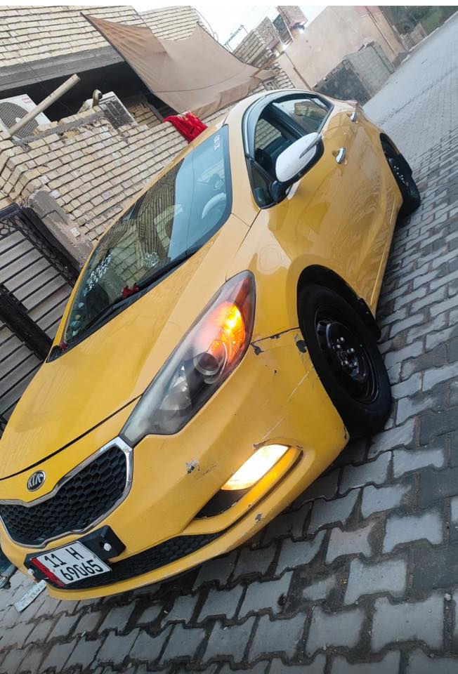 السلام عليكم سياره لبيع فورتي 2014مكينه 1800كير خير من الله تبريد ثلج حداديه تخم تاير سياره نضيفه مانقصهه شي ستفسار تواصل على رقم ***********
