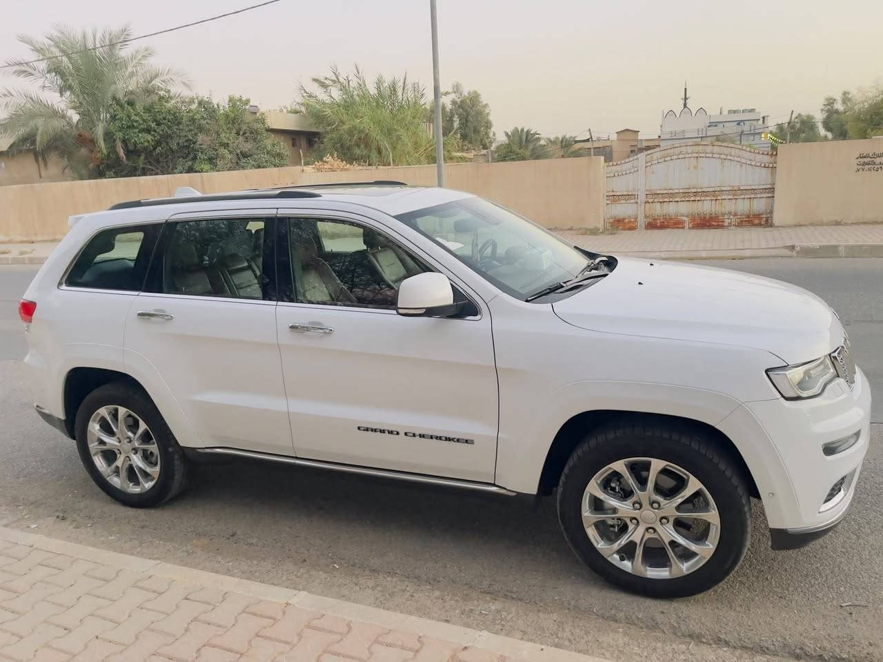 مكلف بالنشر
سيارة جيب شيروكي موديل ٢٠٢١ فول مواصفات ١/١ سومت رادارات أمامي وخلفي وجانبي + بنوراما تحويل مباشر السعر ٣٧٠٠٠$ وبي مجال للطيبين الاستفسار على الرقم ***********
