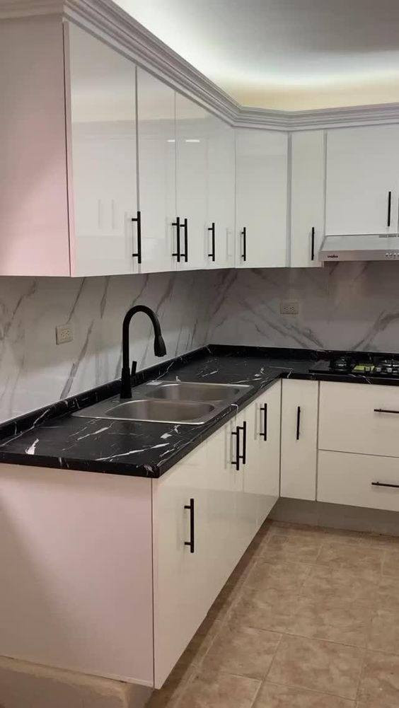 معمل الريان كوارتز مرمر صناعي بورسلين 
جميع الموديلات 
تجهيز مطابخ مطاعم فنادق محلات تجارية 
بانسب الاسعار
 والتوصيل مجاني 
للاستفسار : ***********
***********
عرض خاص كوارتز جميع الموديلات على القياسات ( 100_120_130_140) #جملة_فقط بسعر مناسب 
العنوان : بغداد شارع النضال قرب القصر الابيض
