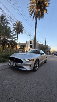 فورد موستنك 2018  ب120 وبيها مجال بسيط محرك ايكو بوست 2.3 تيربو الكير ...