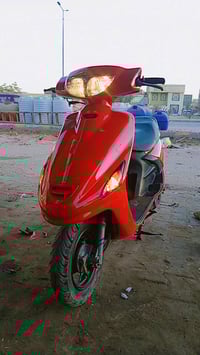 فراشة نكرة • سلف وكهربائيات • محرك نهضة ونعومة