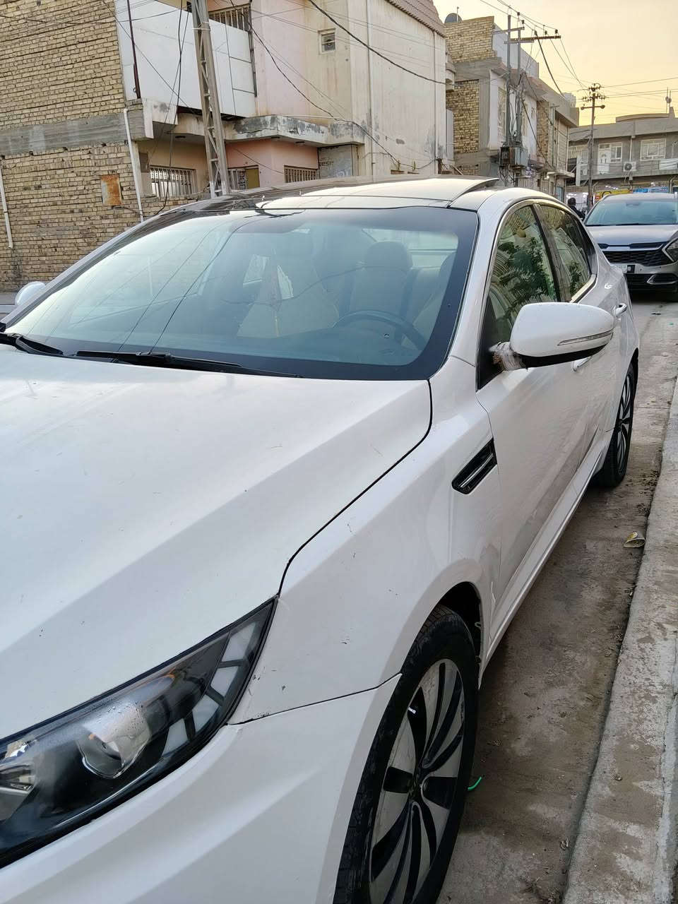 سيارة اوبتما للبيع موديل 13امريكي  السيارة فول مواصفات رقم بغداد مميز تحويل مباشر سيارة بيها بنيد وجاملغ وباب سايق ربع منه مصبوغ وكلهن بدون داخل شرط فقط صبغ شواصي لغود مكفوله  الباقي القطع كفاله شرط صفاح موس  مكينه  كير تبريد كفاله شرط تبريد قطعتين كشنات تدفئه السيارة جاهزة فول 1/1 حداديه كامله بدون ايرباك دواخل بيجي كشناج جلد بيجي بانوراما شغاله   مكاني ديوانيه*********** السعر 105
