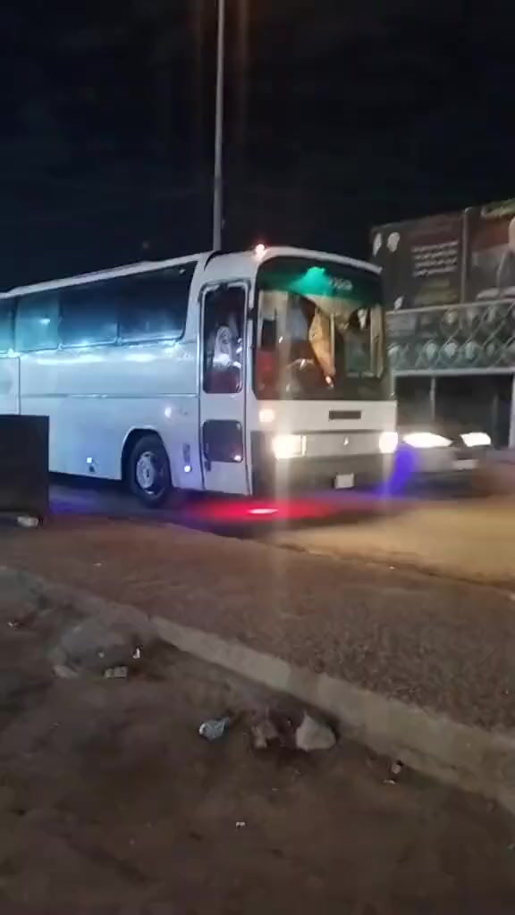 السلام عليكم شبح للبيع موديل 96 نجف الماني مكينه وكير اكسن حداديه تخم تاير مكفولات 
الرقم والاستفسار .. ( *********** )
المكان الناصريه 
السعر خخاص.
