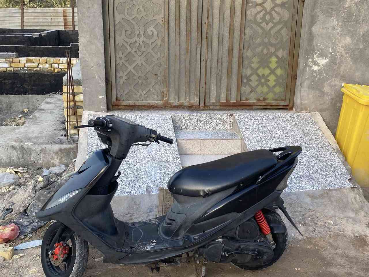 ماكس عدله بلاديه من الطول للطول  كل نقص مابيه جاهزه نكره بكل وقت كفرات ختم واحد بس مصبوغات صبغ حراريه لين اجت جارده من الرمبه مكاني تنومه واي ستفسار هاذ رقمي***********
