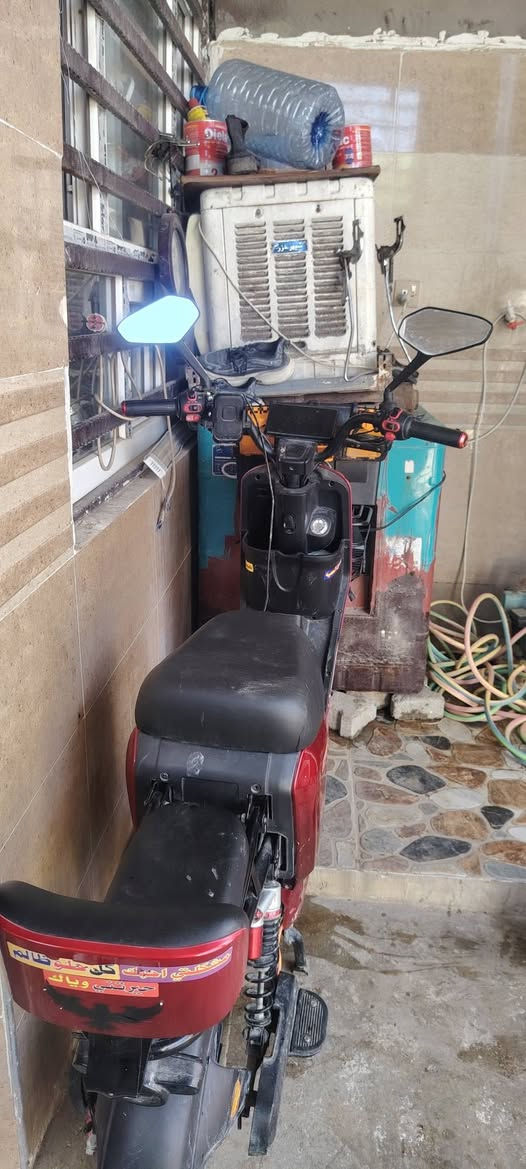 من رخصت الادمن 
متوفر دراجه كهربائية  بس نقص بطاريلت ار 9متوفره كركوك حي الانداء سعر 400وبيهى مجال الي مو شراي لا يكسر بل سعر رجاأ فيس غير متواجد واتساب او عل رقم ***********
